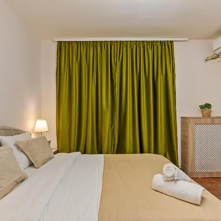 Citylight With Balcony And Self Check-in *