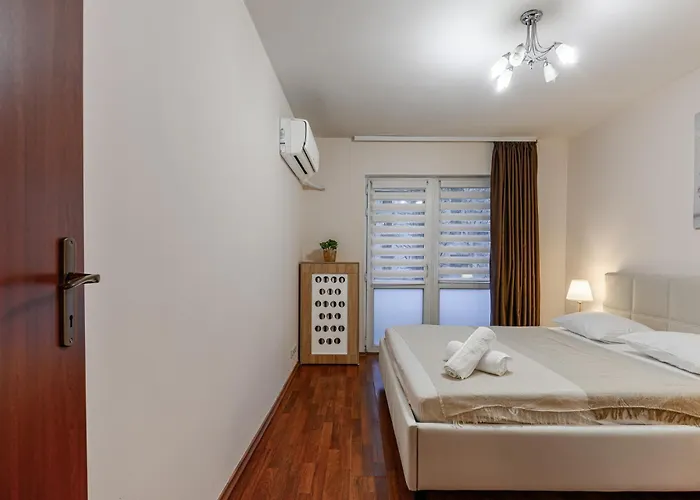 Апартаменти Citylight With Balcony And Self Check-in Бухарест